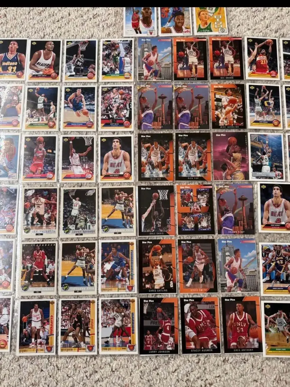Large Collection of Assorted 1992-1993 Upper Deck NBA Basketball Cards
